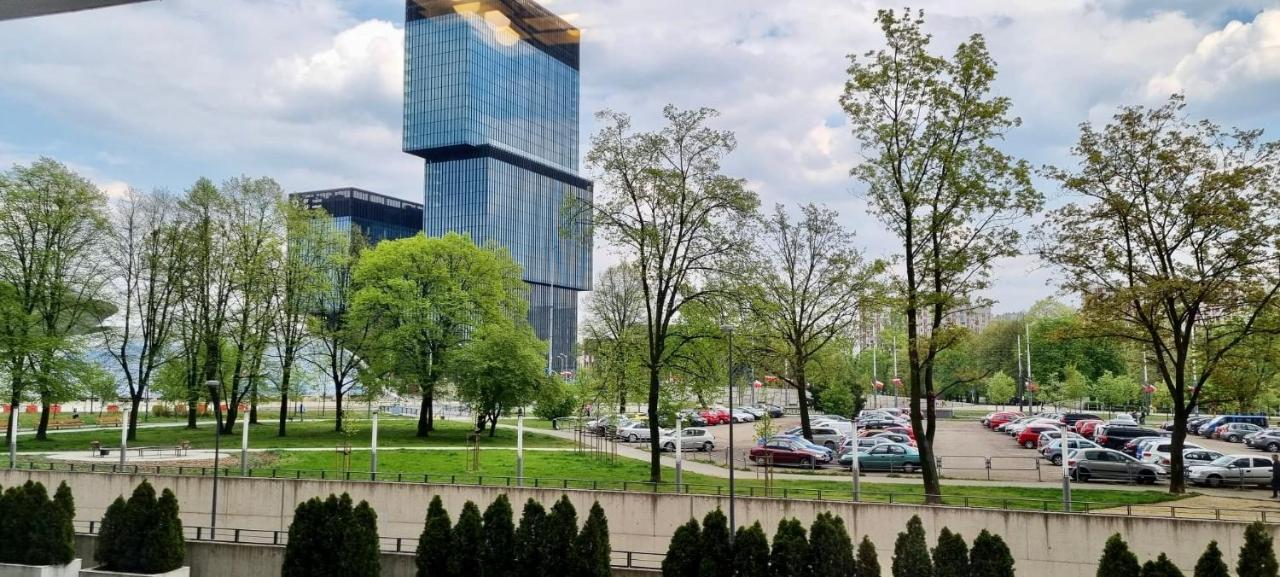 Aparthotel Superjednostka Katowice Bagian luar foto